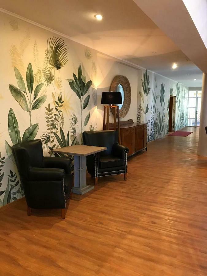 Catange Hotel Charata Esterno foto