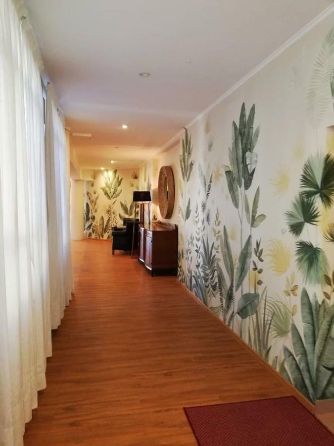 Catange Hotel Charata Esterno foto